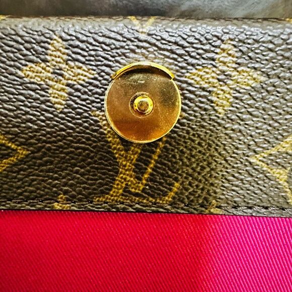 Louis Vuitton Cluny BB with Added Strap - Picture 11 of 16